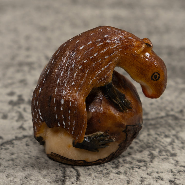 Neque Conojo Pintado Tagua Carving