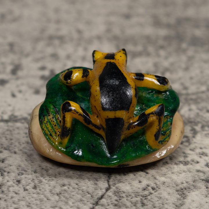 Poison Dart Frog On Leaf Tagua Carving