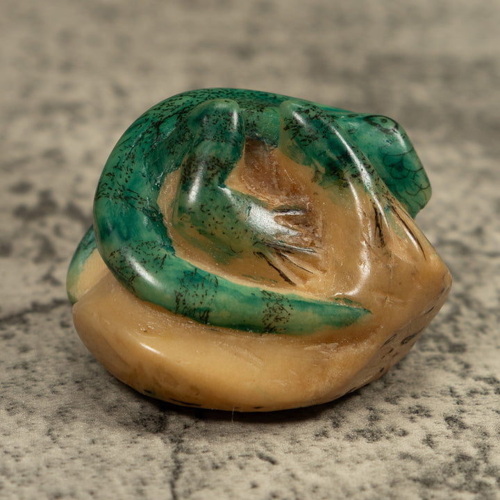 Vintage Iguana Lizard Reptile Tagua Carving