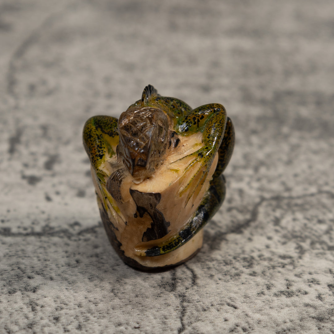 Vintage Green And Black Iguana Amphibian Lizard Tagua Carving