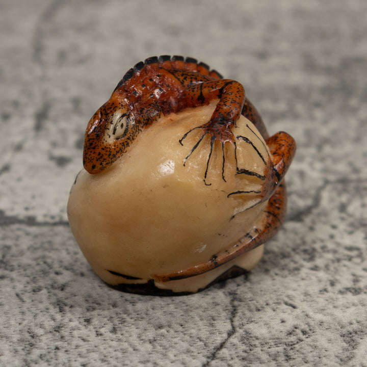 Vintage Brown Iguana Tagua Carving
