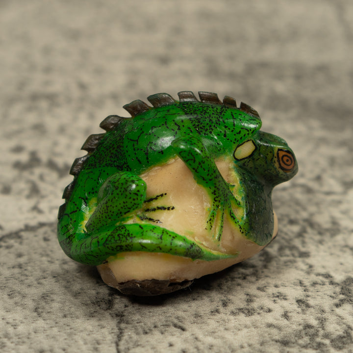 Vintage Iguana Lizard Reptile Tagua Carving