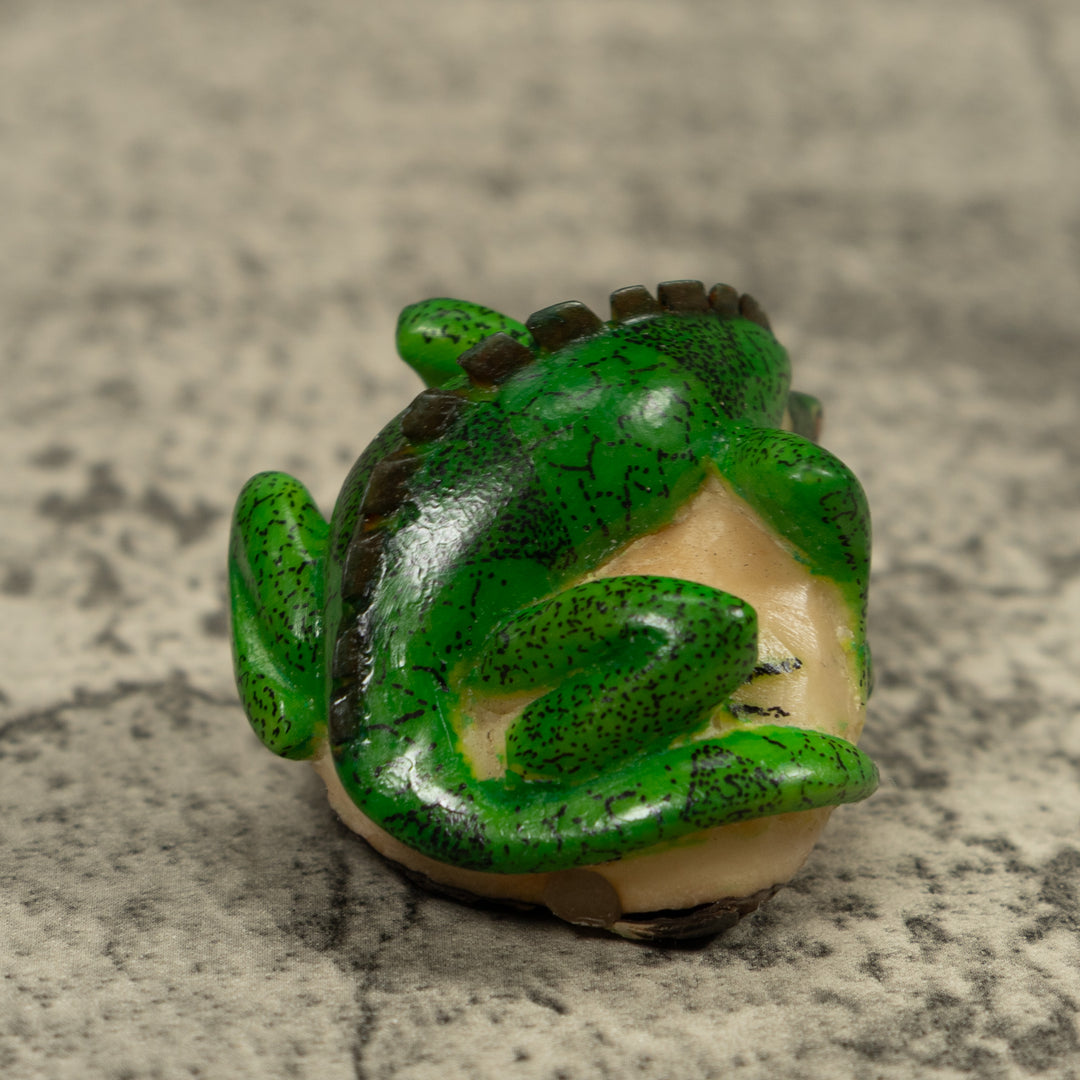 Vintage Iguana Lizard Reptile Tagua Carving