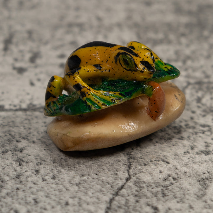 Poison Dart Frog On Leaf Tagua Carving