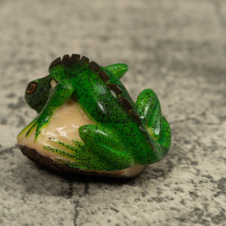 Vintage Iguana Lizard Reptile Tagua Carving