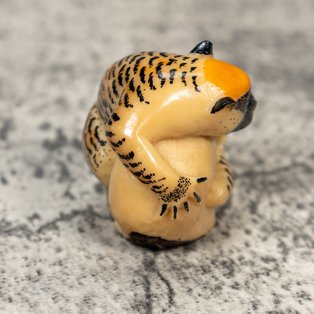 Monotiti Monkey Tagua Carving