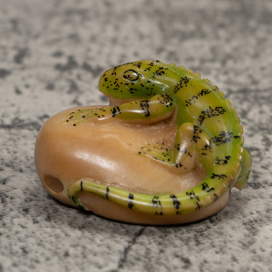 Vintage Green And Black Iguana Tagua Carving