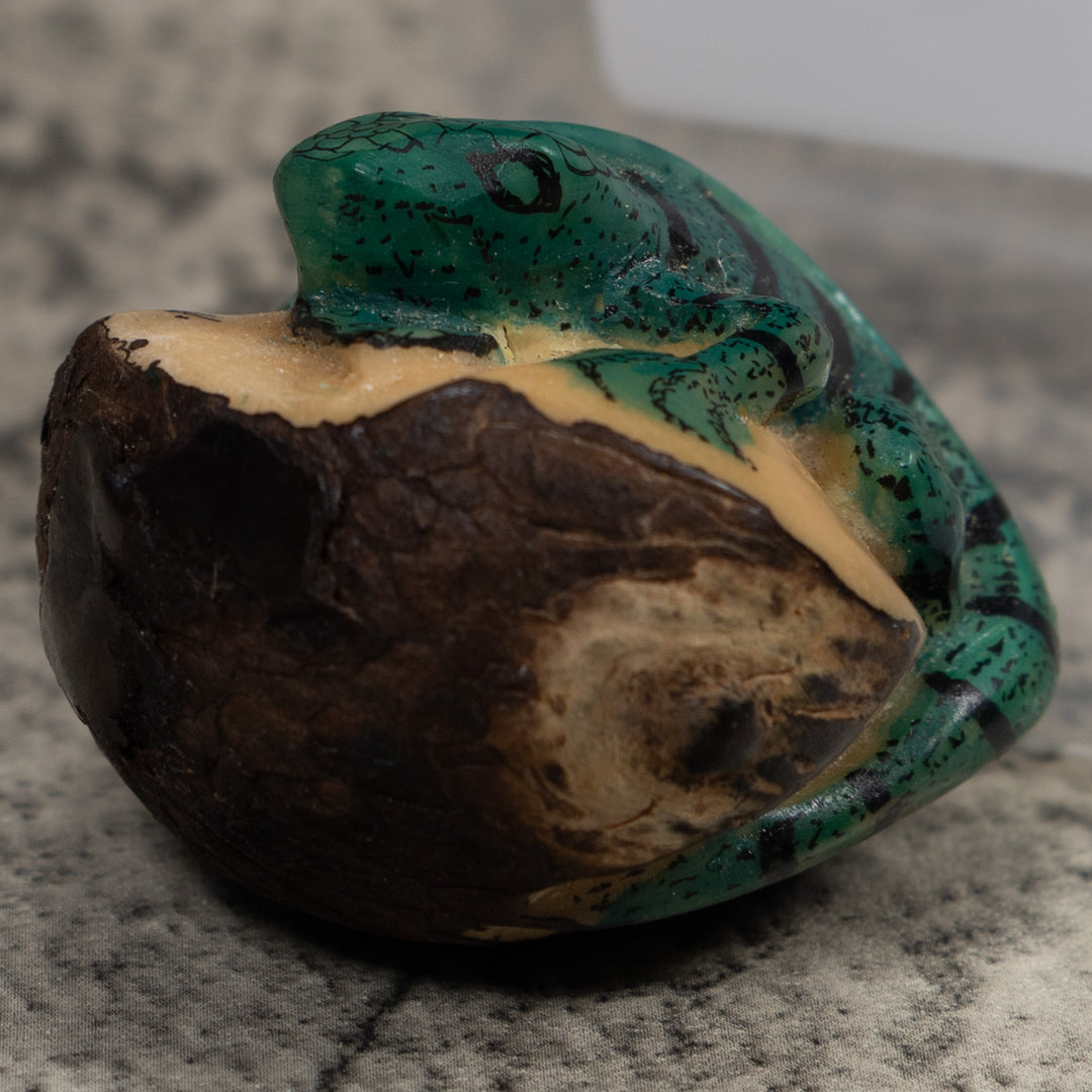 Vintage Black And Green Iguana Tagua Carving