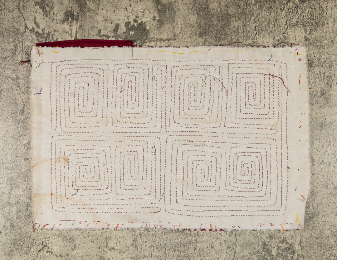 Burgundy And White Classic Design Mola