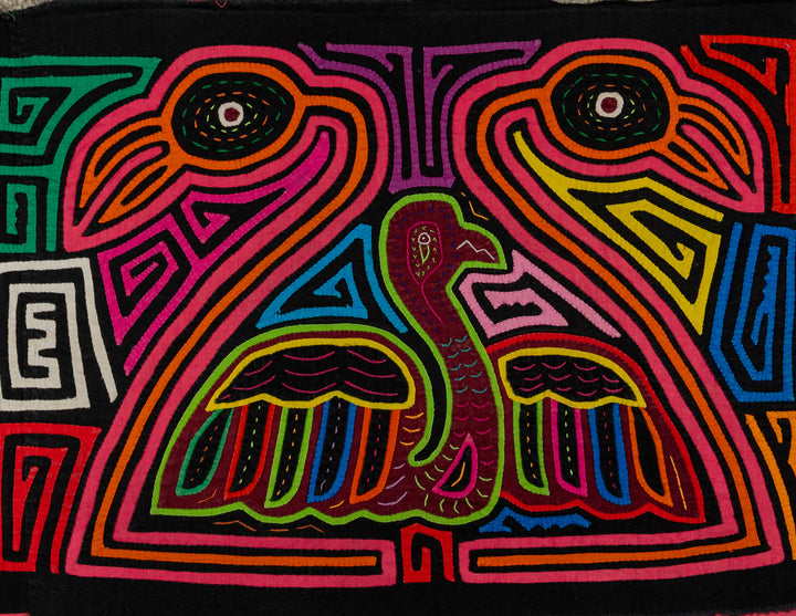 Black And Red Family Affair Mola