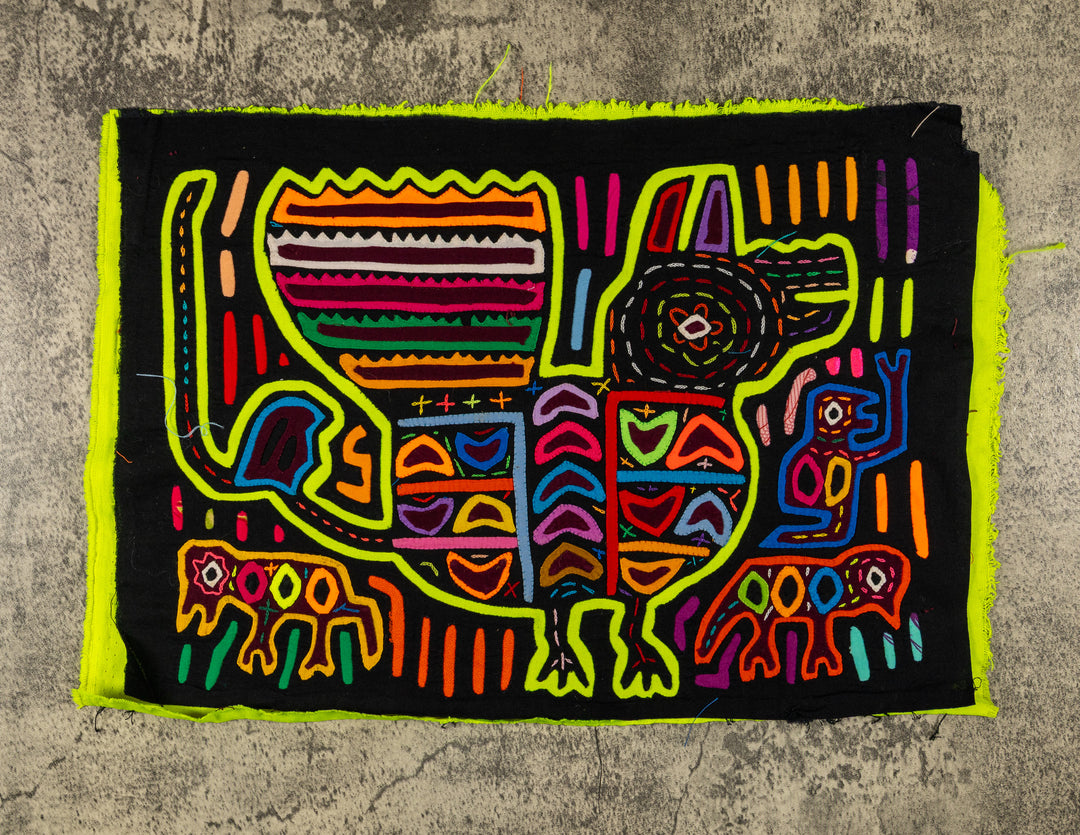 Black And Chartreuse King Of The Jungle Mola