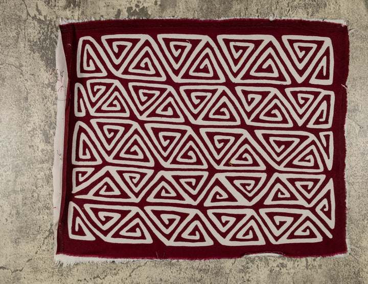 Burgundy And Wite Classic Design Mola