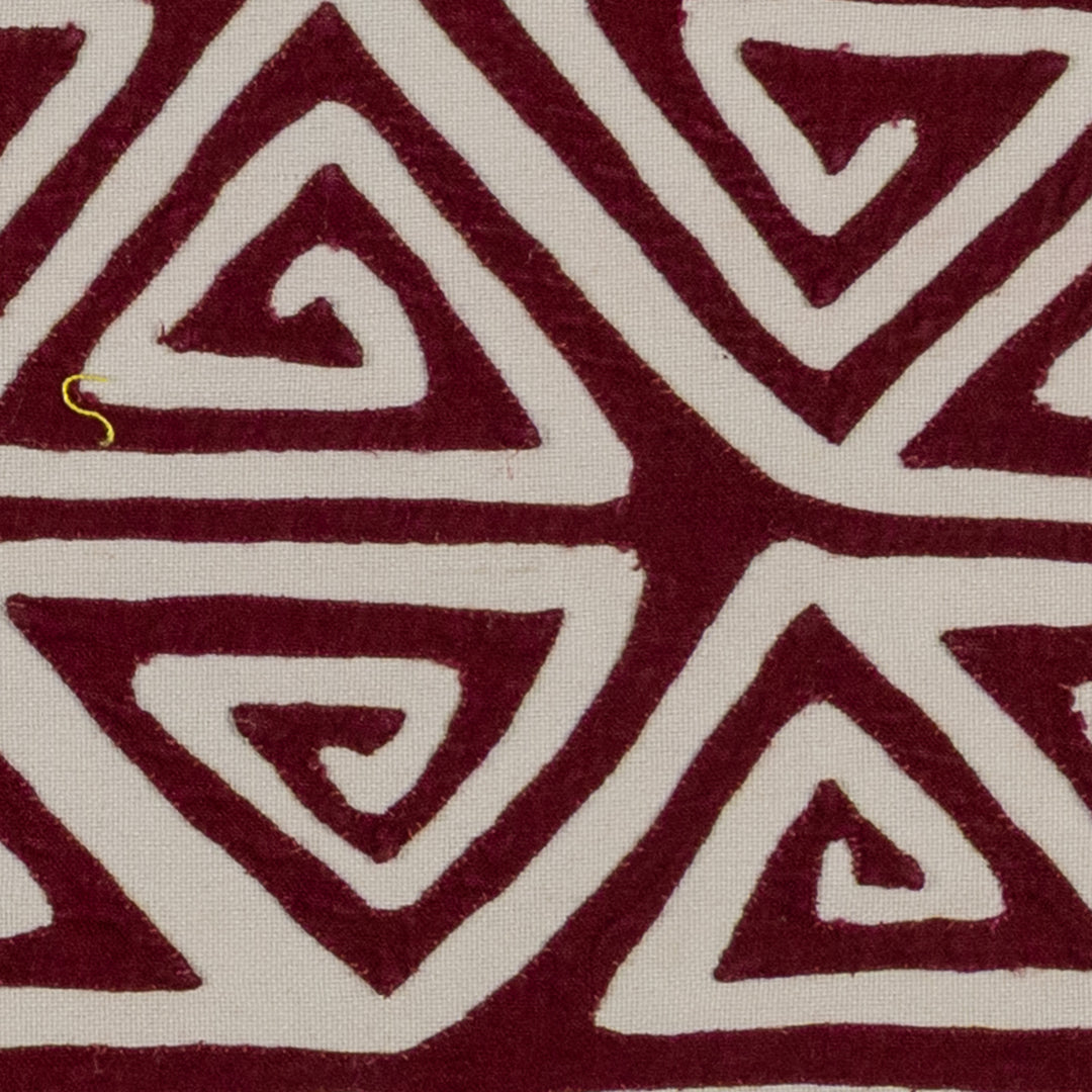 Burgundy And Wite Classic Design Mola