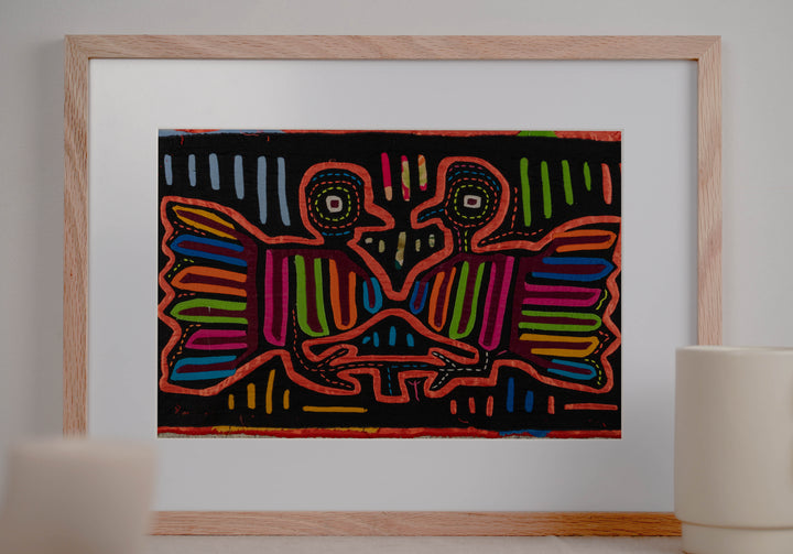 Black And Orange Lovebird Optical Illusion Mola
