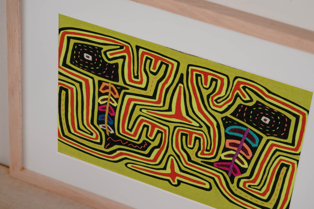 Red And Chartreuse Jungle Critters Climbing To The Sky Mola