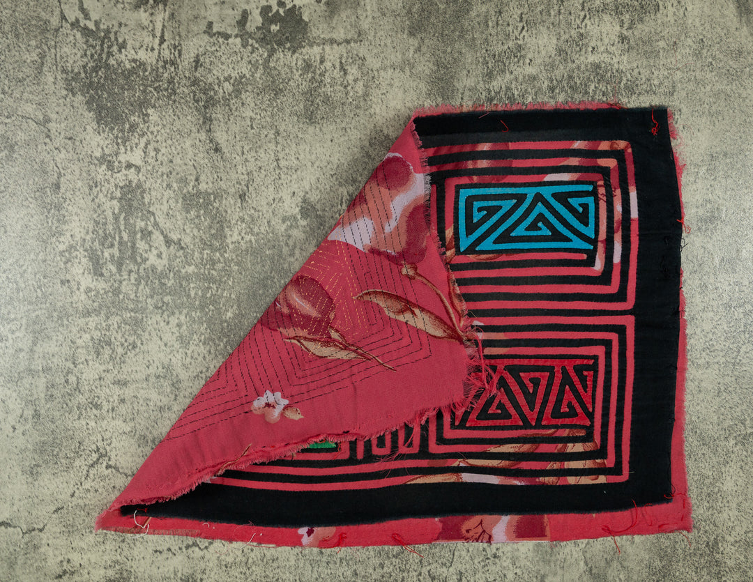 Vintage Black And Red Classic Design Mola