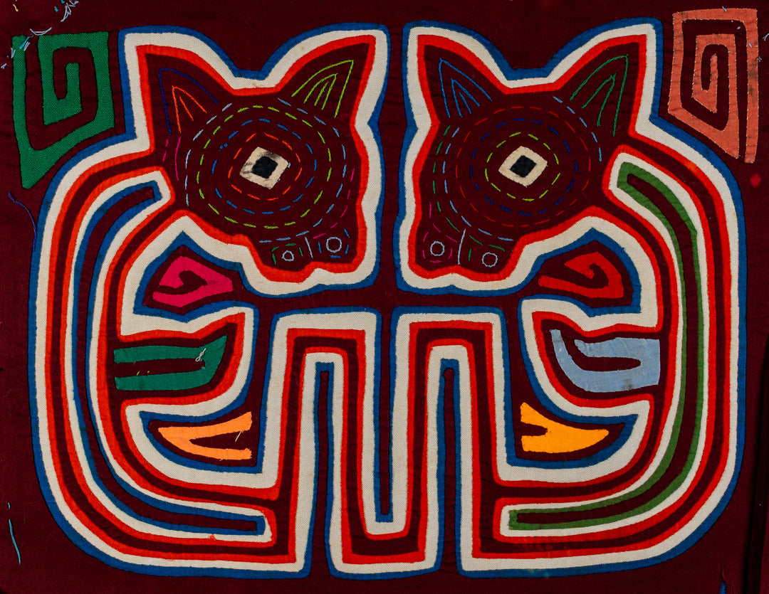 Burgundy And White Jungle Critter Conversation Mola