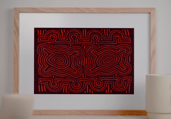 Black And Red Classic Design Mola