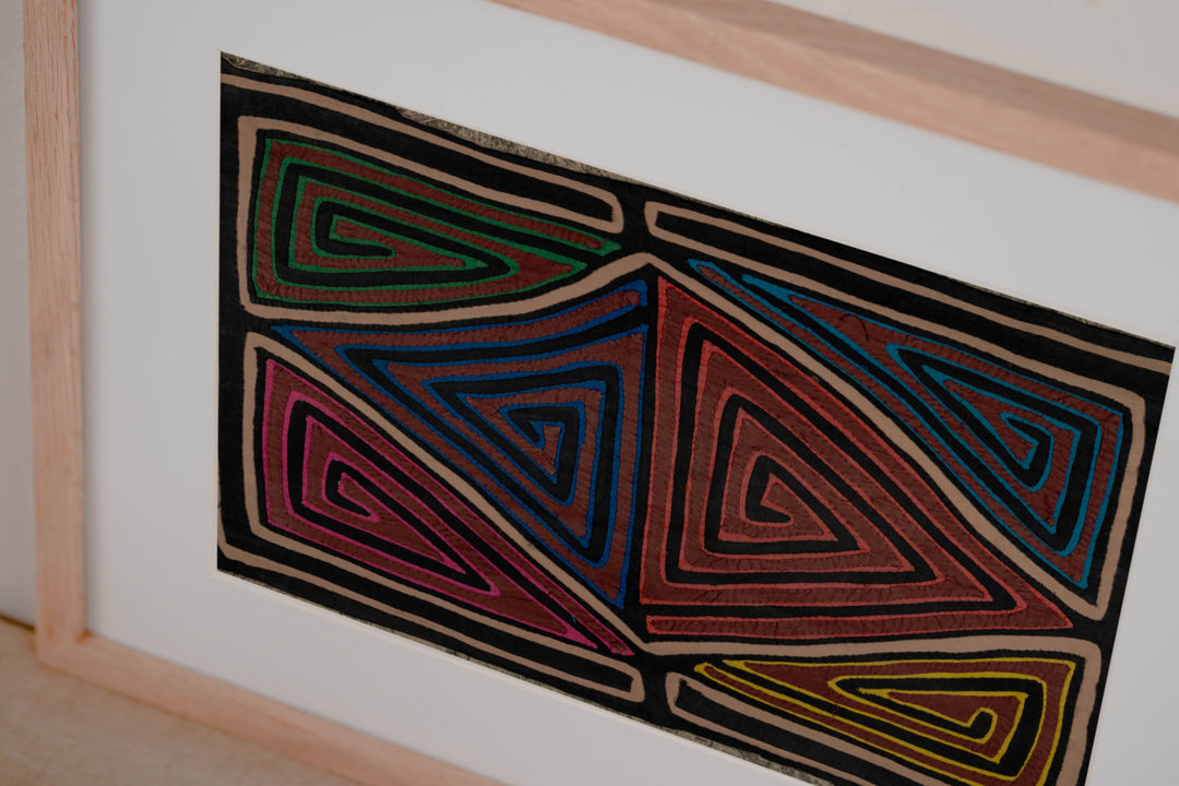 Black And Brown Classic Design Mola