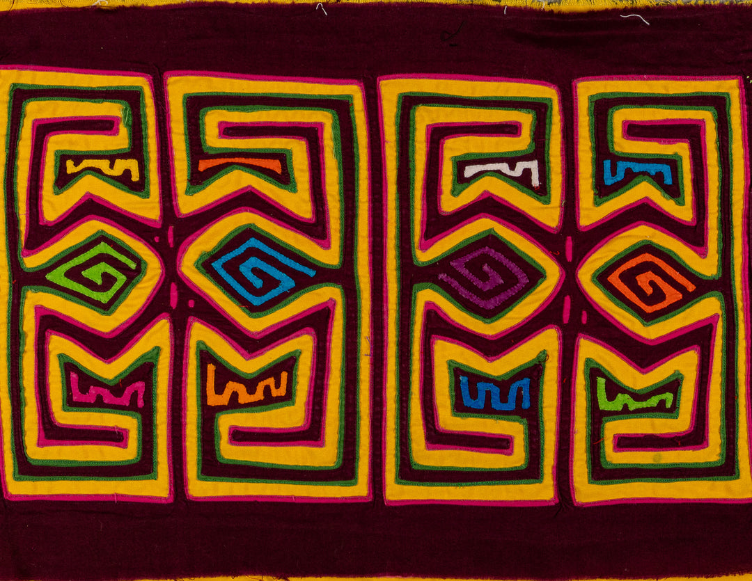 Machine-Stitched Classic Design Mola