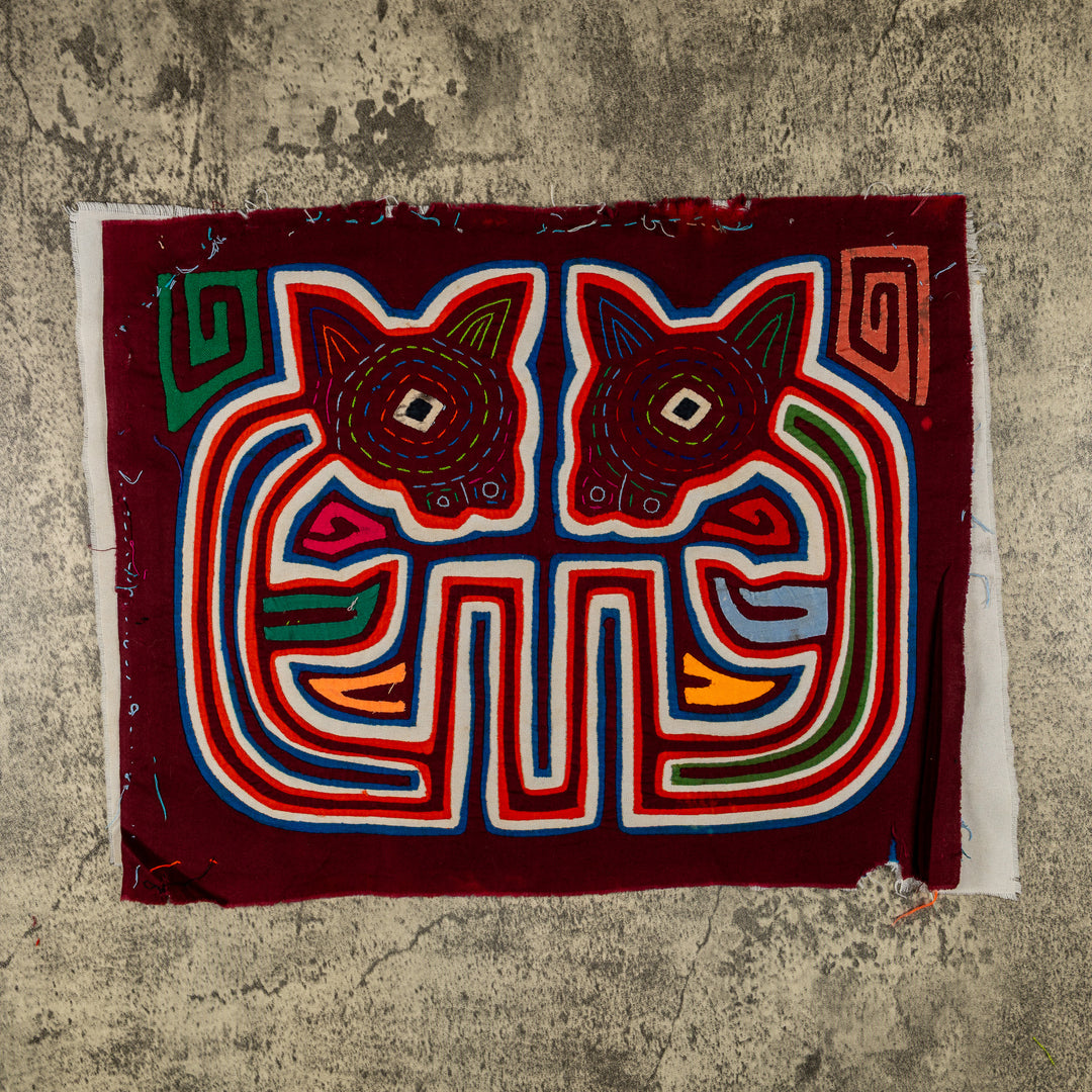 Burgundy And White Jungle Critter Conversation Mola