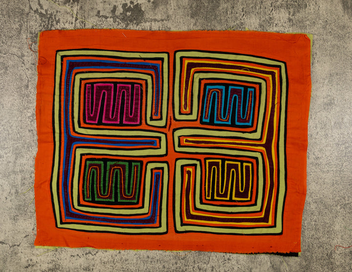 Machine-Stitched Classic Design Mola