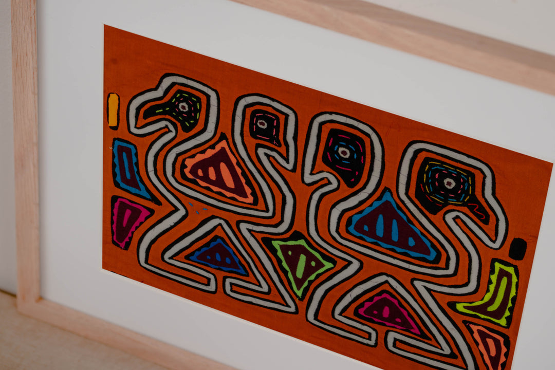 Orange And White Dancing Bird Optical Illusion Mola