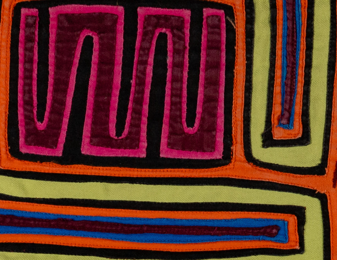 Machine-Stitched Classic Design Mola