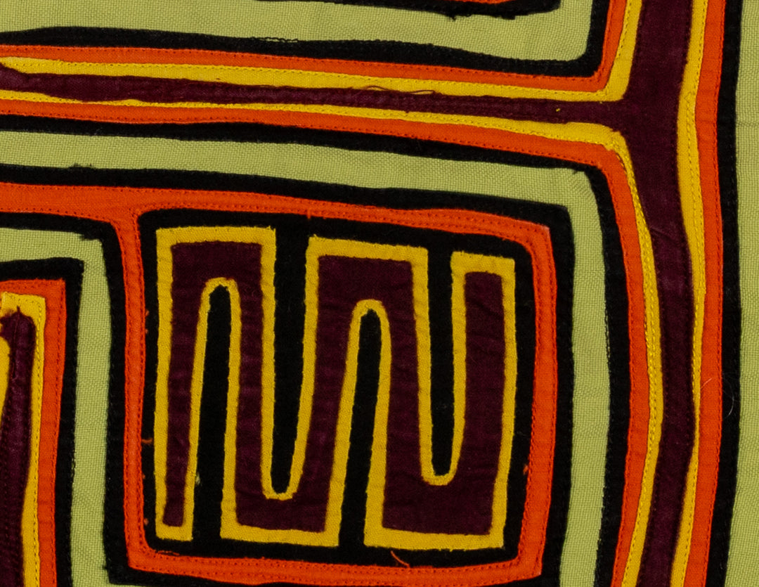 Machine-Stitched Classic Design Mola