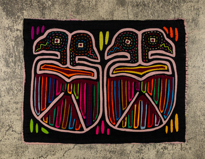 Rainbow Color Bird Optical Illusion Mola