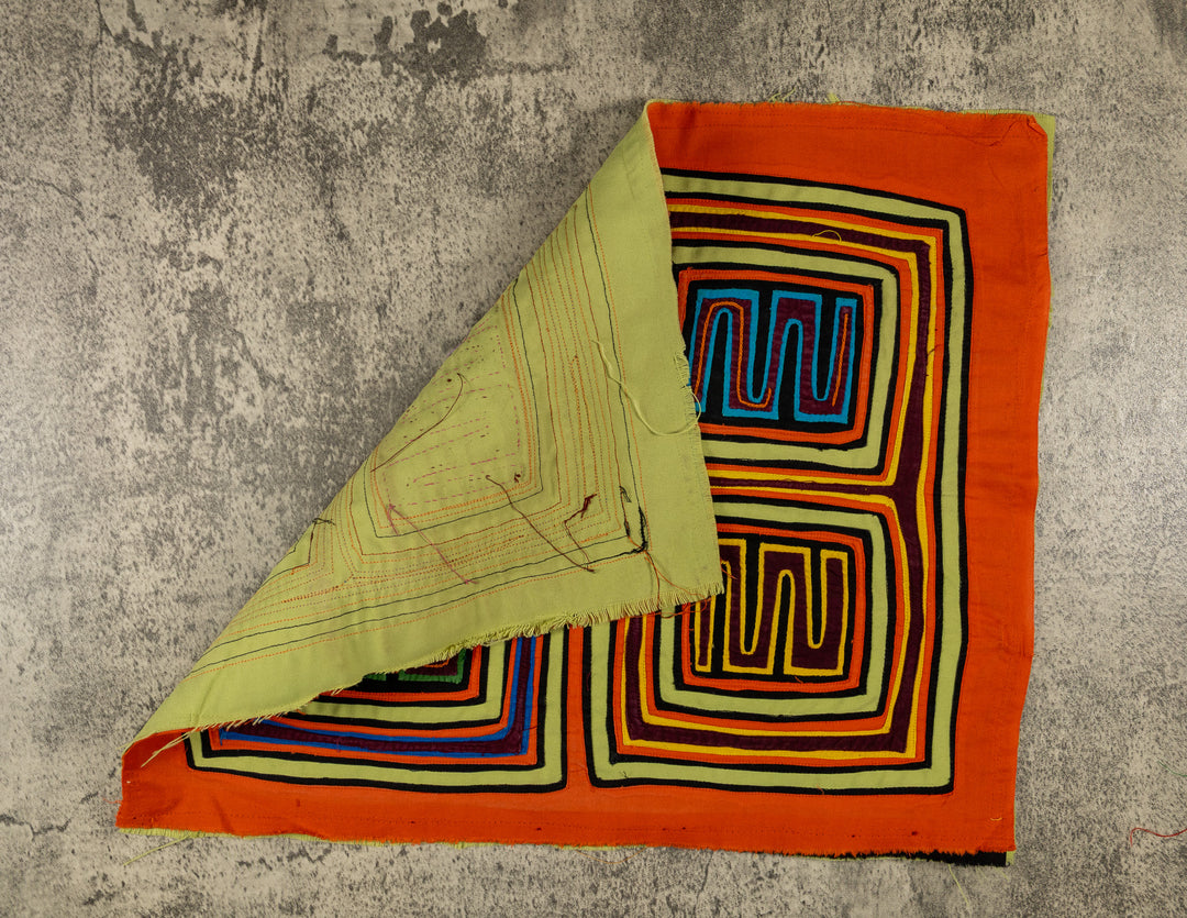 Machine-Stitched Classic Design Mola