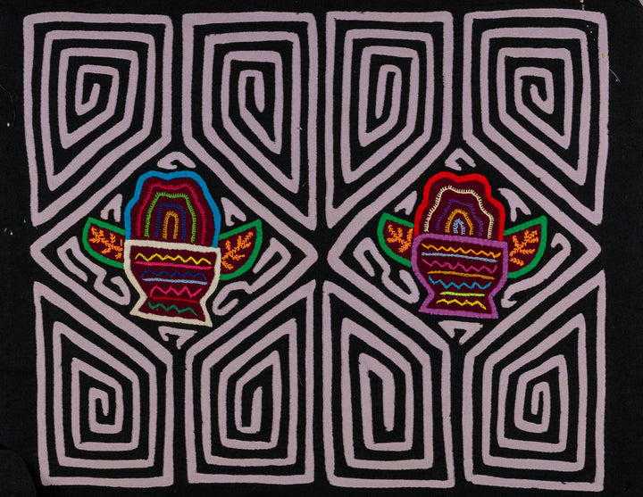 Black And White Flower Pot Mola