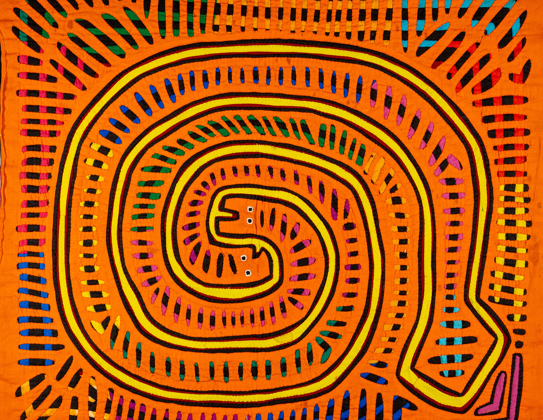 Snake Dance Museum Quality Mola