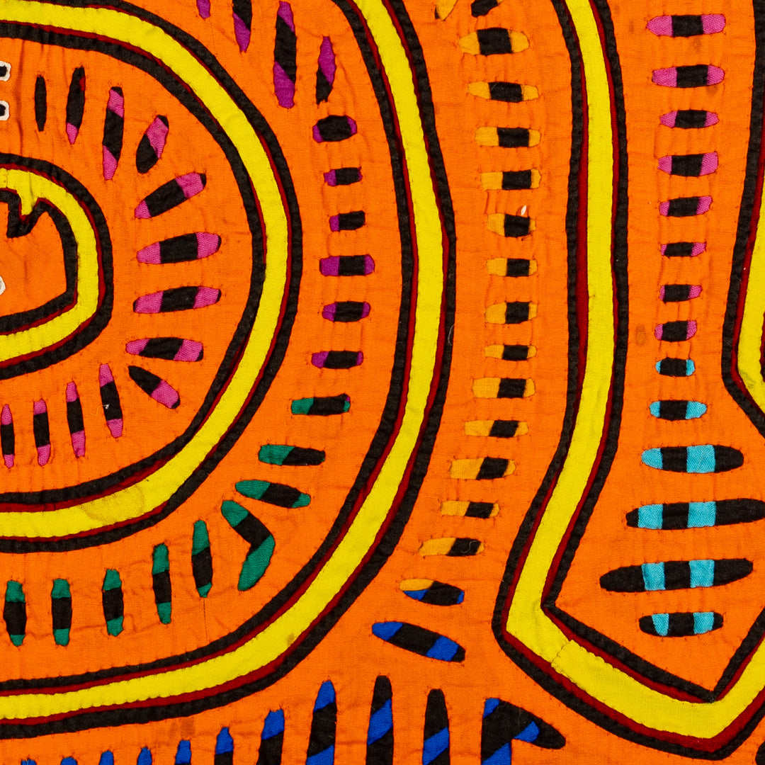 Snake Dance Museum Quality Mola