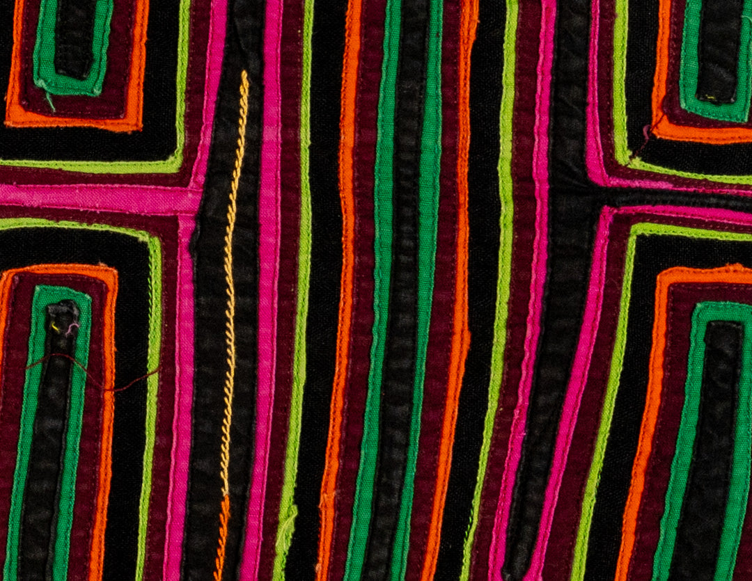 Machine-Stitched Classic Design Mola