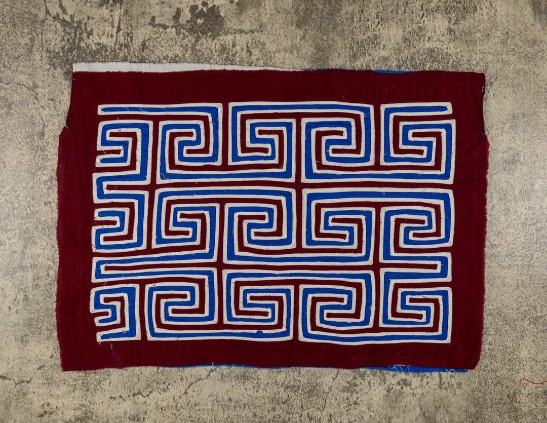 Machine-Stitched Classic Design Mola