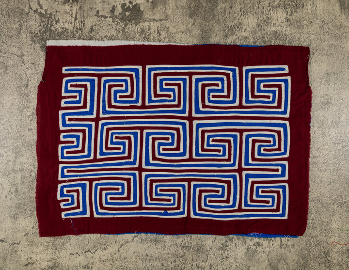 Machine-Stitched Classic Design Mola