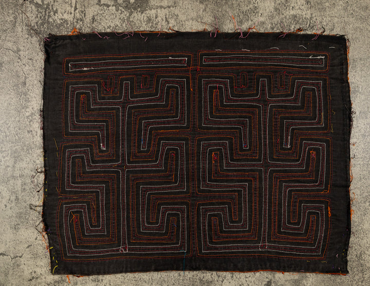 Machine-Stitched Classic Design Mola