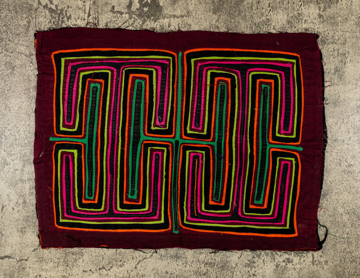 Machine-Stitched Classic Design Mola
