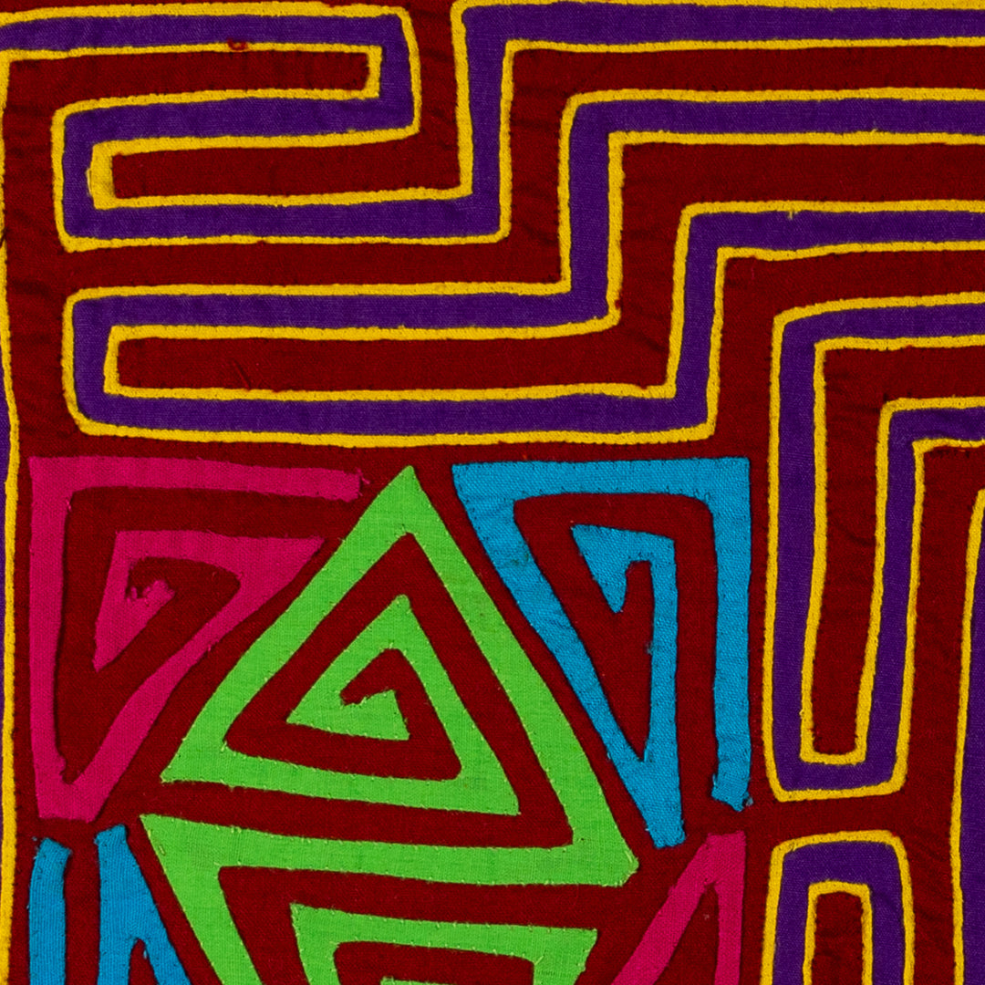 Symmetry Classic Design Mola