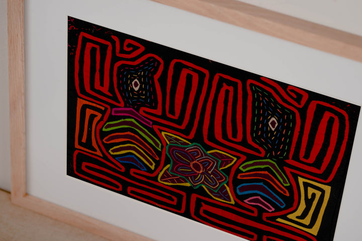 Black And Red Praise The Lord Mola