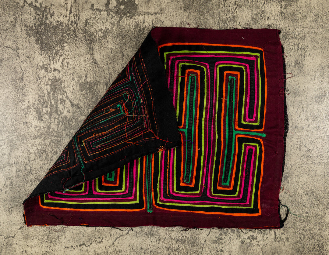 Machine-Stitched Classic Design Mola