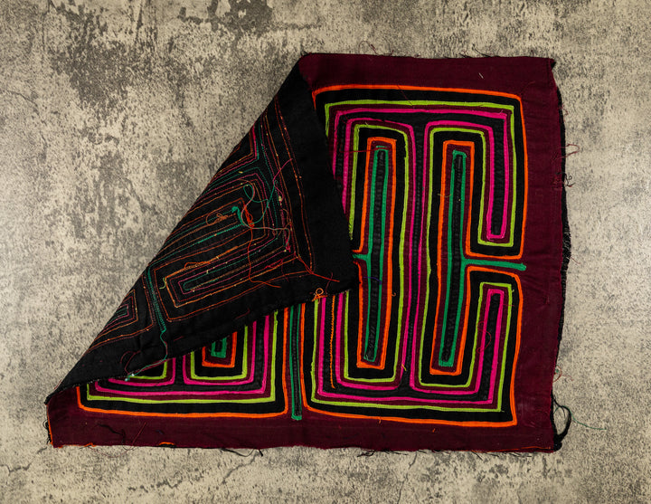 Machine-Stitched Classic Design Mola