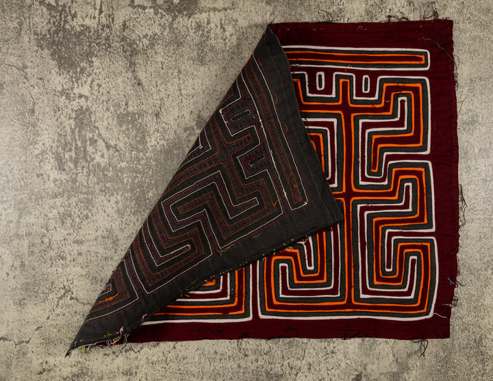 Machine-Stitched Classic Design Mola