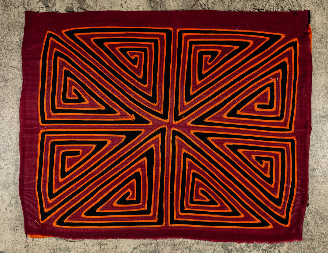 Machine-Stitched Classic Design Mola