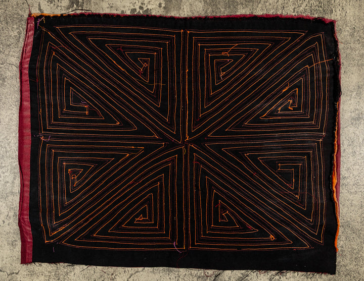 Machine-Stitched Classic Design Mola