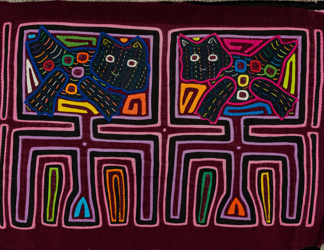 Maroon And Pink Kitty Cat Mola