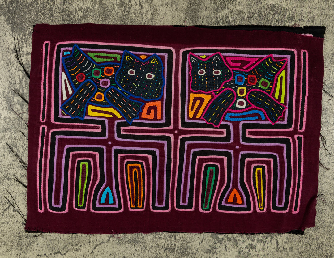 Maroon And Pink Kitty Cat Mola