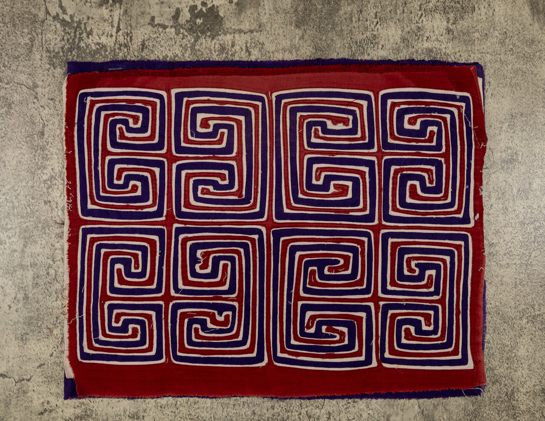 Machine-Stitched Classic Design Mola