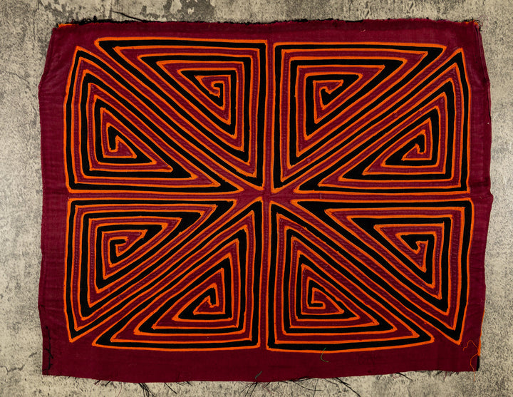 Machine-Stitched Classic Design Mola